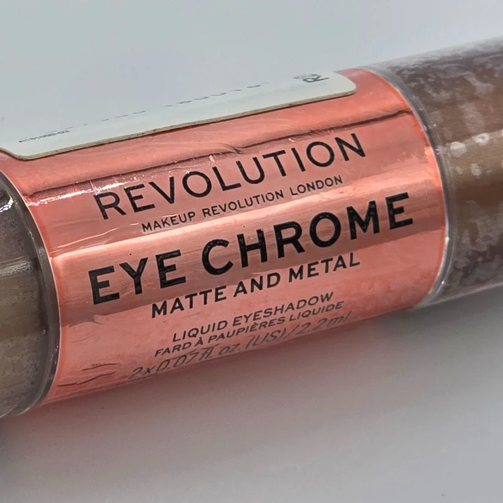 Makeup Revolution Eye Chrome Dream Matte & Metal Liquid Eyeshadow 2x0.07 oz NEW